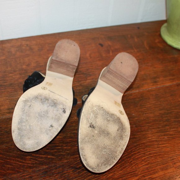 SALE: Chinese Laundry Black Velvet Heels Decorative Top w/ Ankle Strap Size 8.5 - Picture 7 of 7